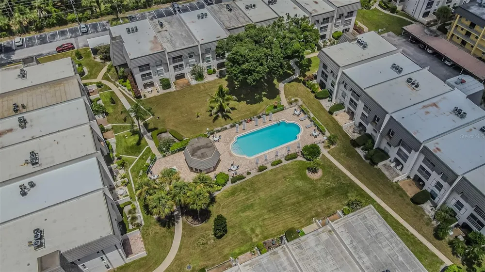 8765 BARDMOOR BOULEVARD #304 Seminole, FL 33777