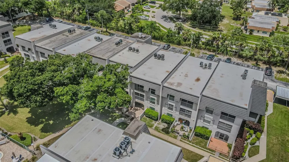8765 BARDMOOR BOULEVARD #304 Seminole, FL 33777