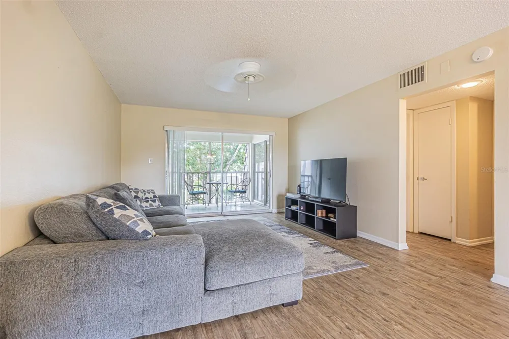 8765 BARDMOOR BOULEVARD #304 Seminole, FL 33777