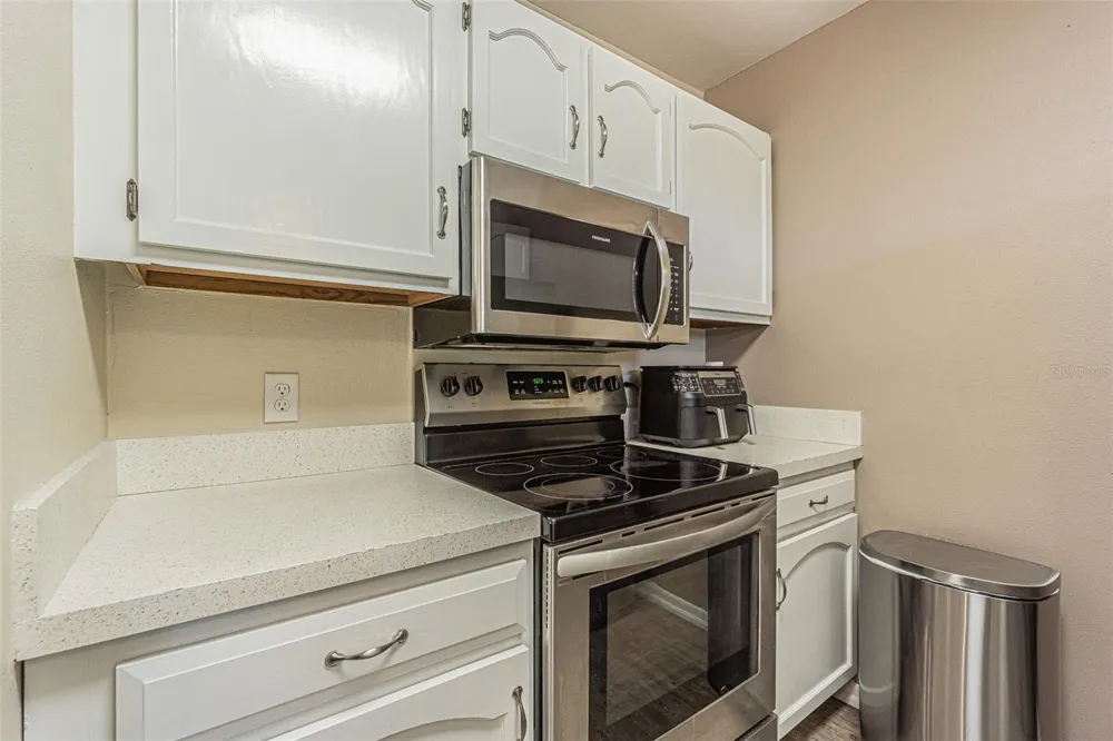 8765 BARDMOOR BOULEVARD #304 Seminole, FL 33777