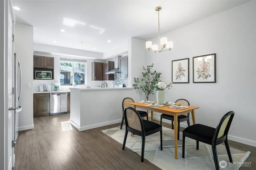 5985 185th Court NE #1-301 Redmond, WA 98052