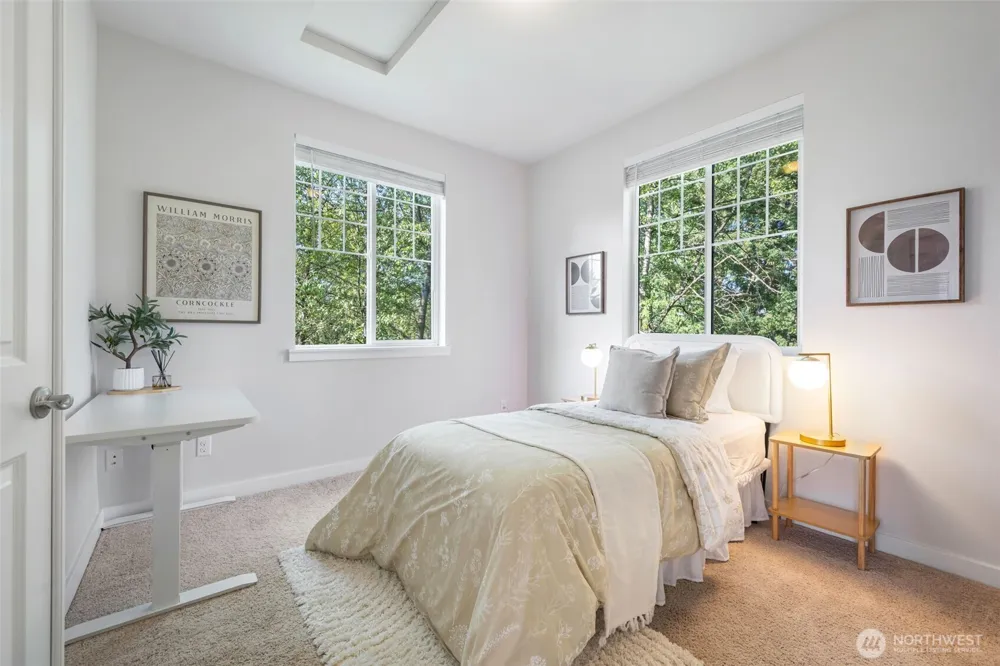 5985 185th Court NE #1-301 Redmond, WA 98052