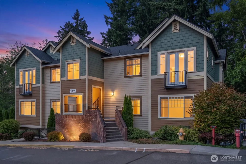 5985 185th Court NE #1-301 Redmond, WA 98052