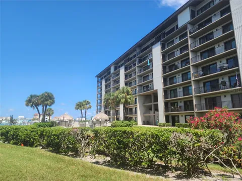 650 ISLAND WAY #302