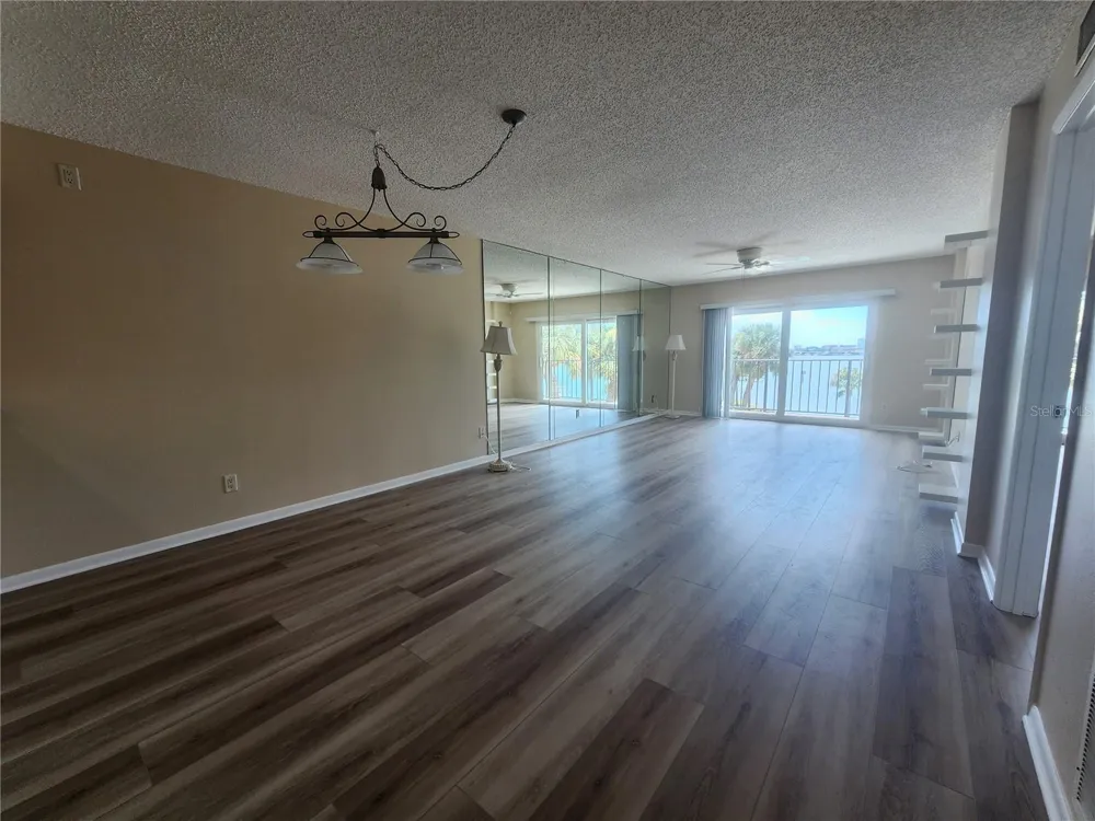 650 ISLAND WAY #302 Clearwater, FL 33767