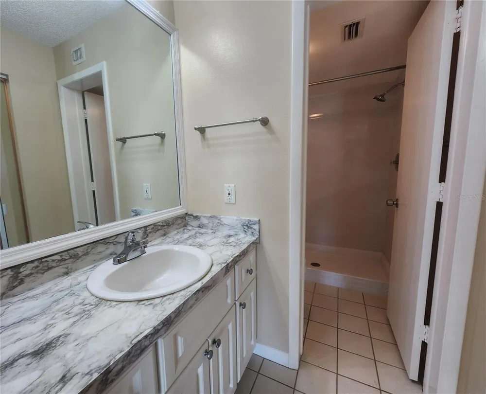 650 ISLAND WAY #302 Clearwater, FL 33767