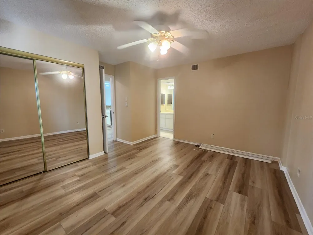 650 ISLAND WAY #302 Clearwater, FL 33767