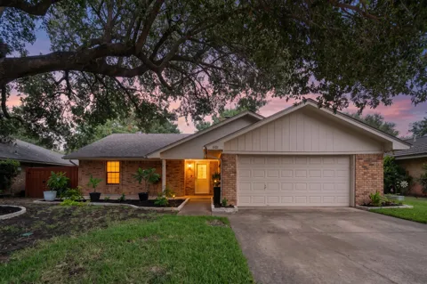 1101 De Pauw Drive