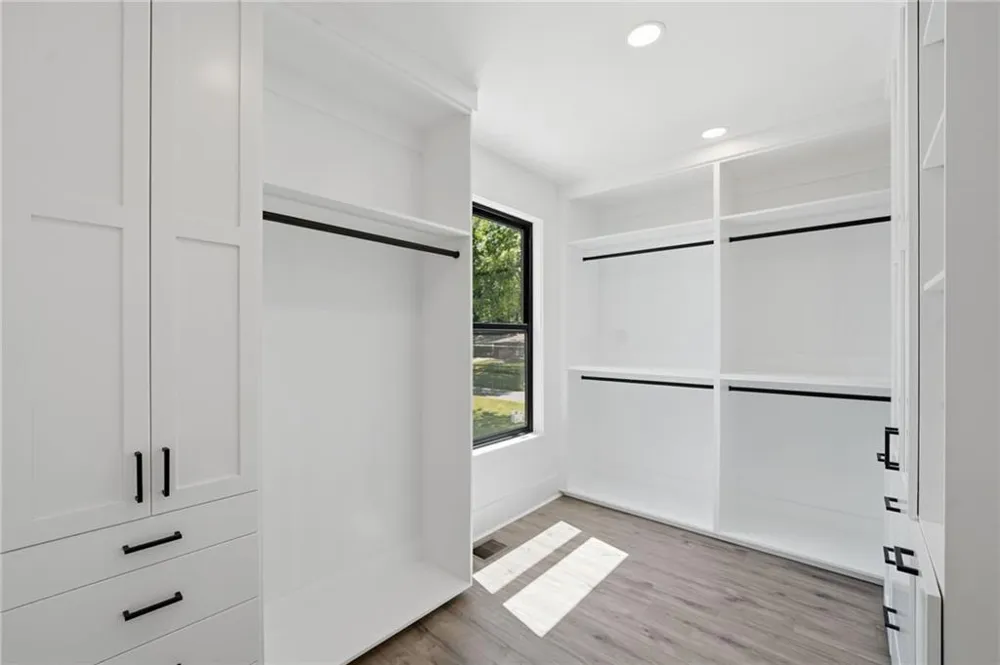 415 419 Westside Drive Roswell, GA 30075