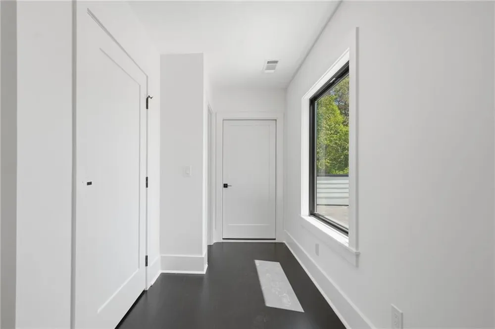 415 419 Westside Drive Roswell, GA 30075
