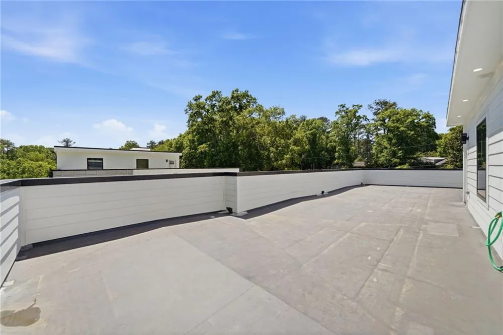 415 419 Westside Drive Roswell, GA 30075