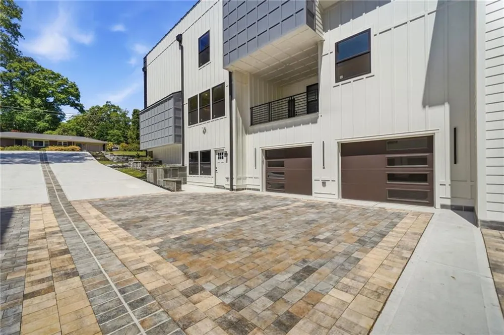 415 419 Westside Drive Roswell, GA 30075