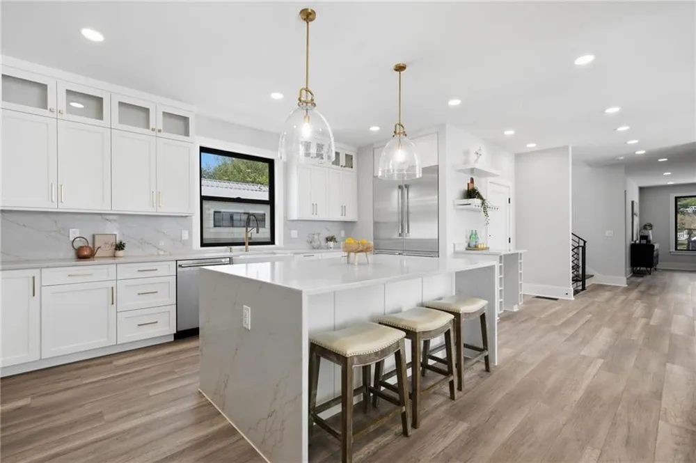 415 419 Westside Drive Roswell, GA 30075