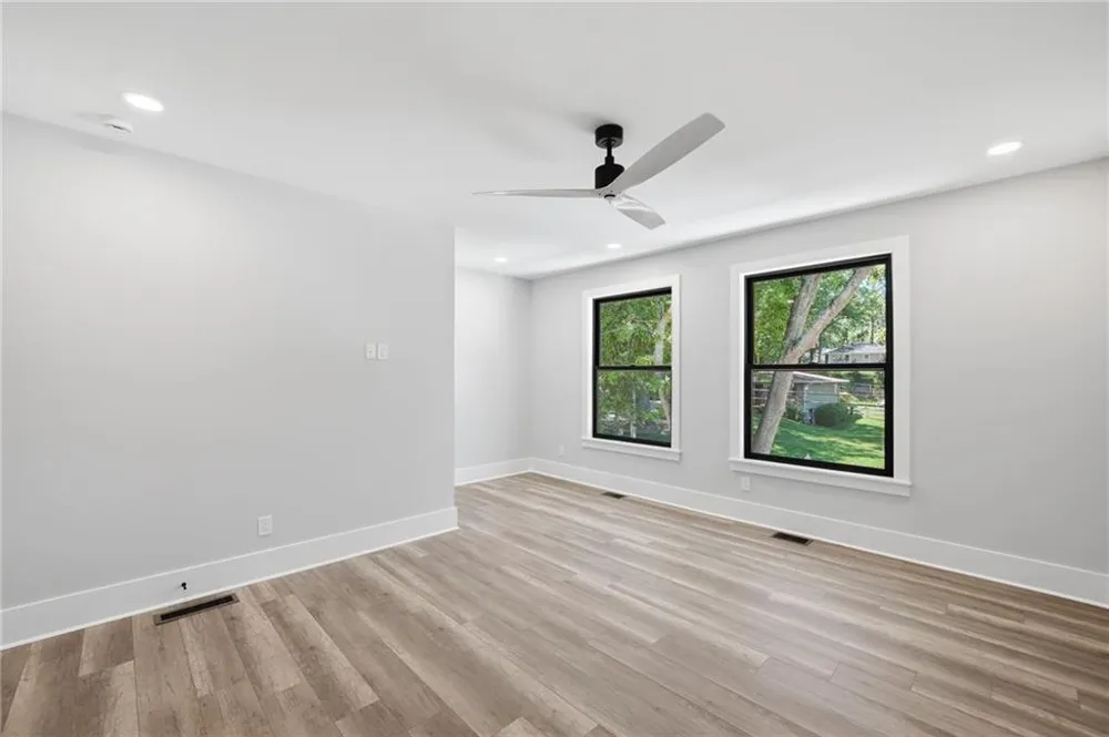 415 419 Westside Drive Roswell, GA 30075