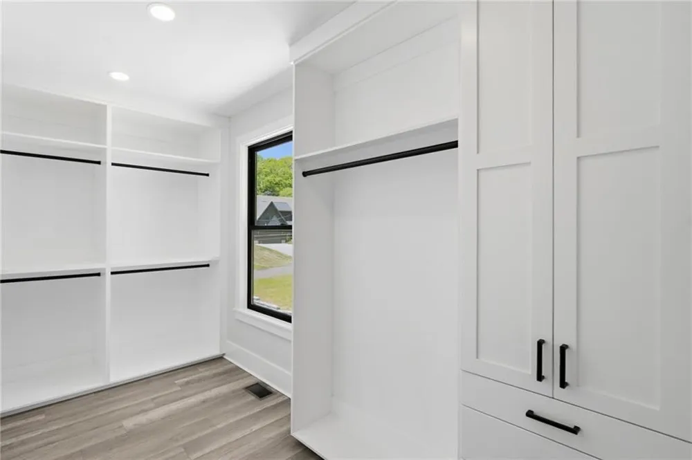 415 419 Westside Drive Roswell, GA 30075
