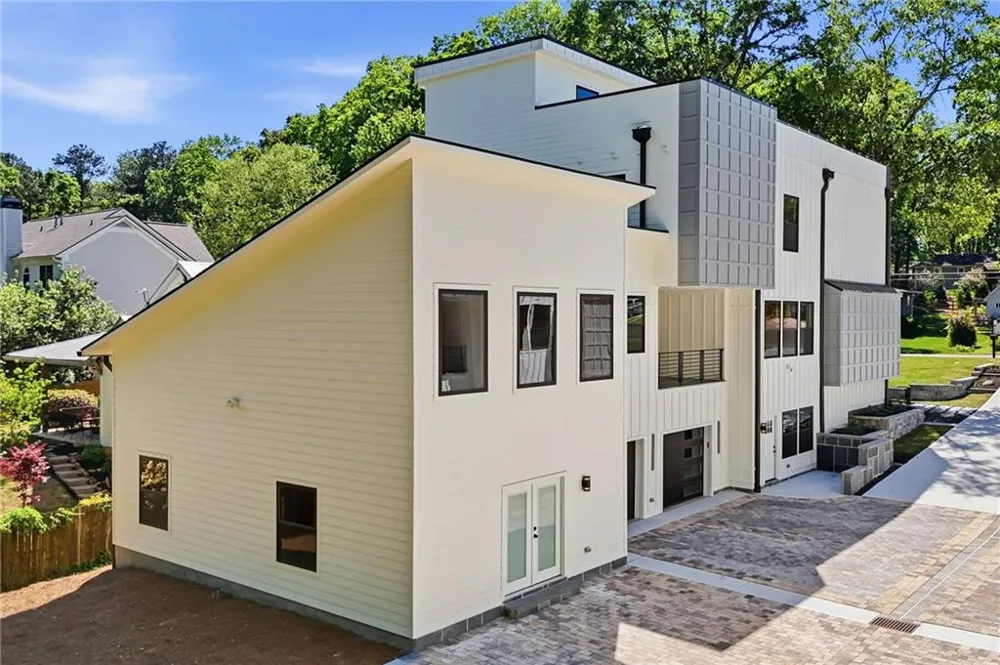 415 419 Westside Drive Roswell, GA 30075