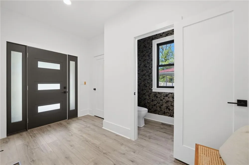 415 419 Westside Drive Roswell, GA 30075