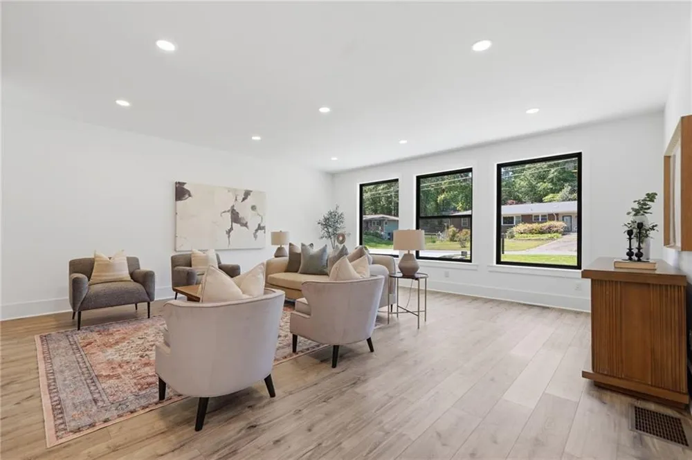 415 419 Westside Drive Roswell, GA 30075