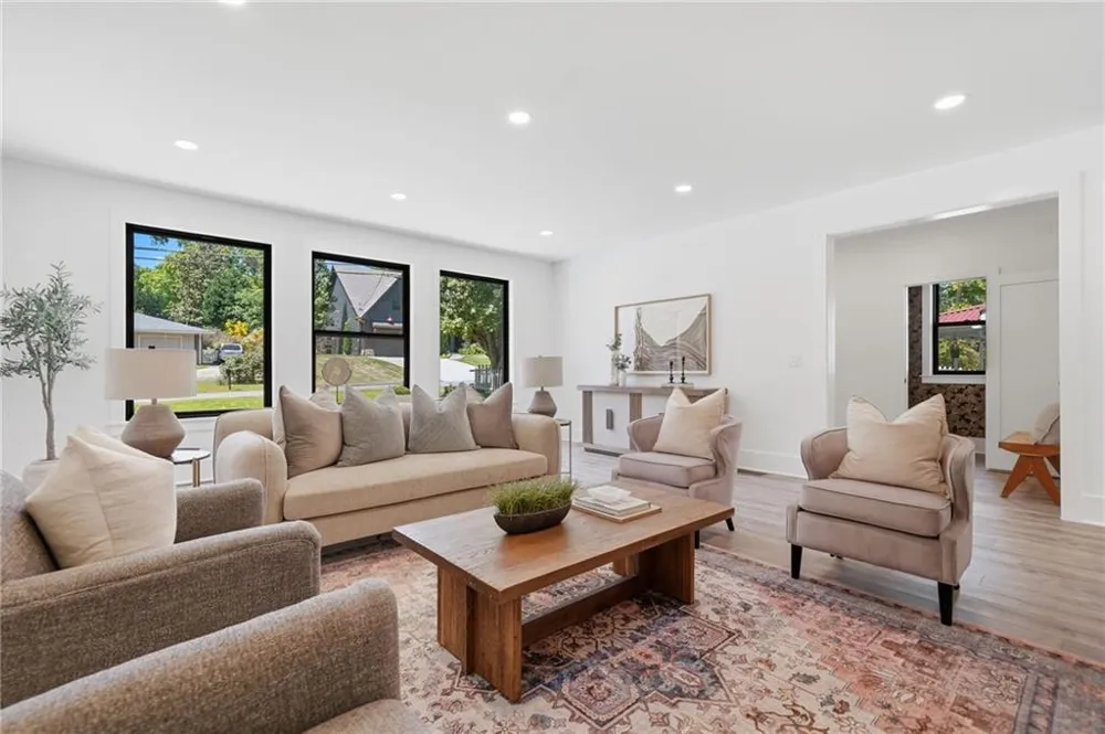 415 419 Westside Drive Roswell, GA 30075