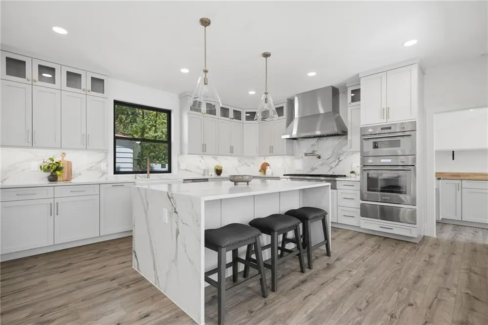 415 419 Westside Drive Roswell, GA 30075