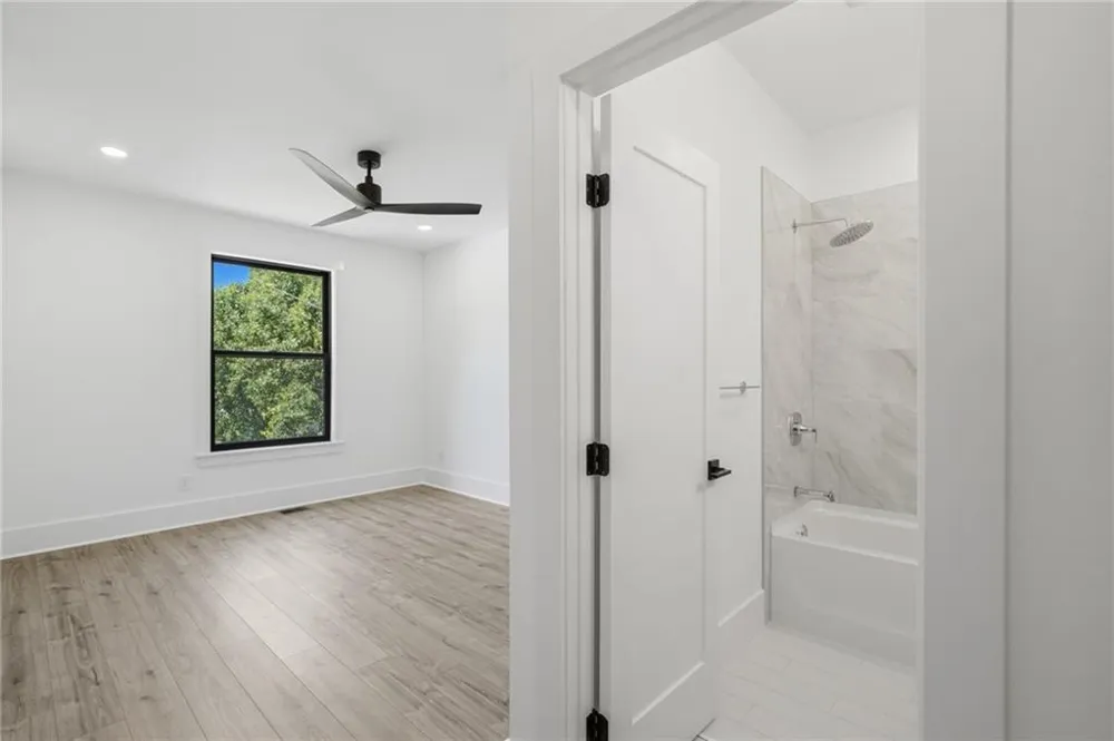 415 419 Westside Drive Roswell, GA 30075