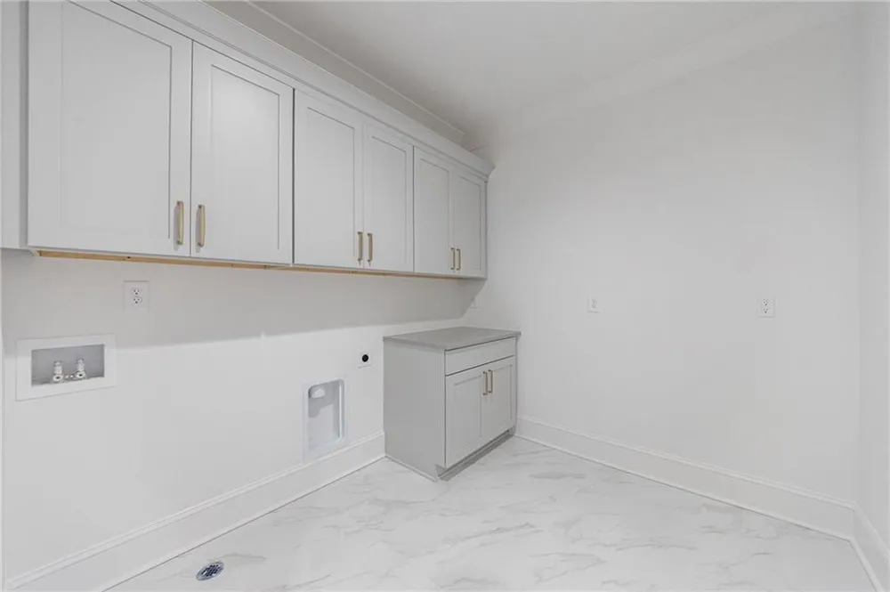 245 Mayfair Court Alpharetta, GA 30009