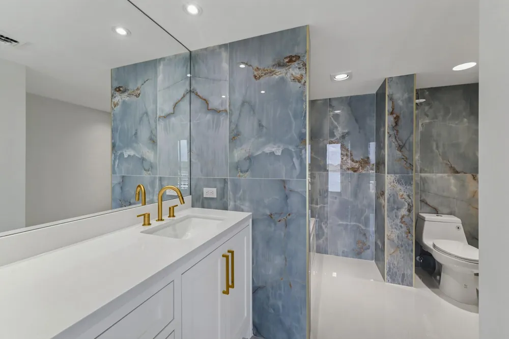 5001 Woodway Drive #1305 Houston, TX 77056