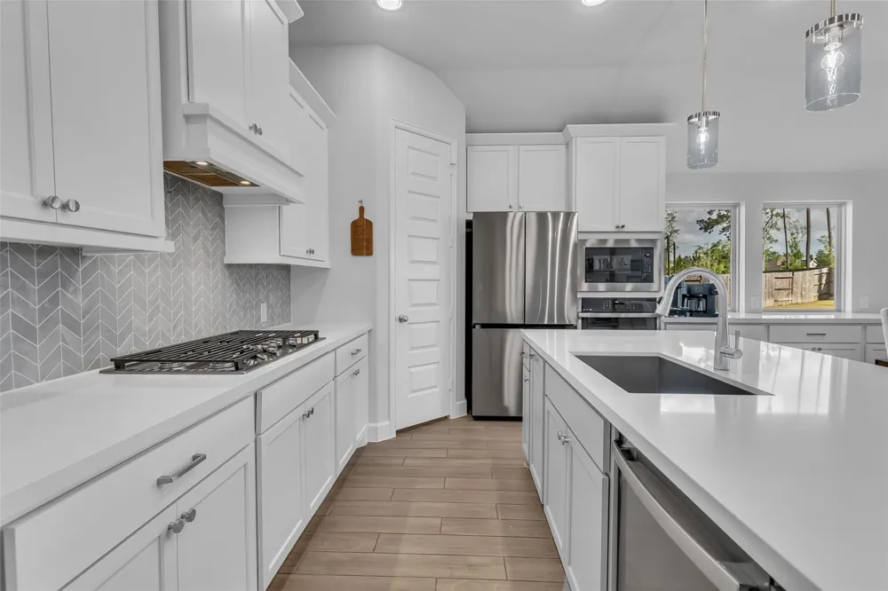 220 Nirnroot Court Montgomery, TX 77316