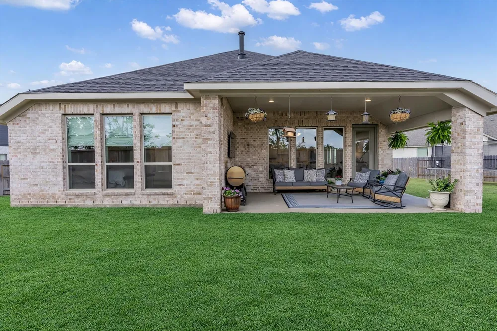 220 Nirnroot Court Montgomery, TX 77316