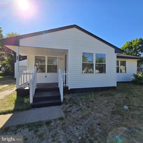 38 RICHARDS AVENUE