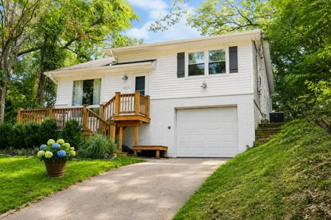 2007 Claremont Drive