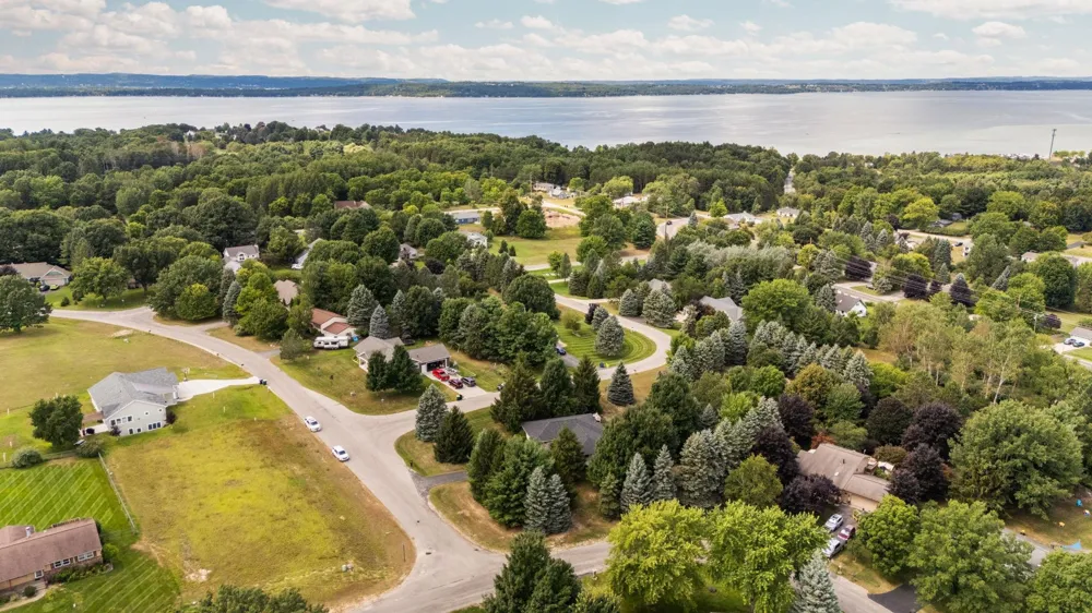 4881 Ridge Crest Road Acme Township, MI 49690