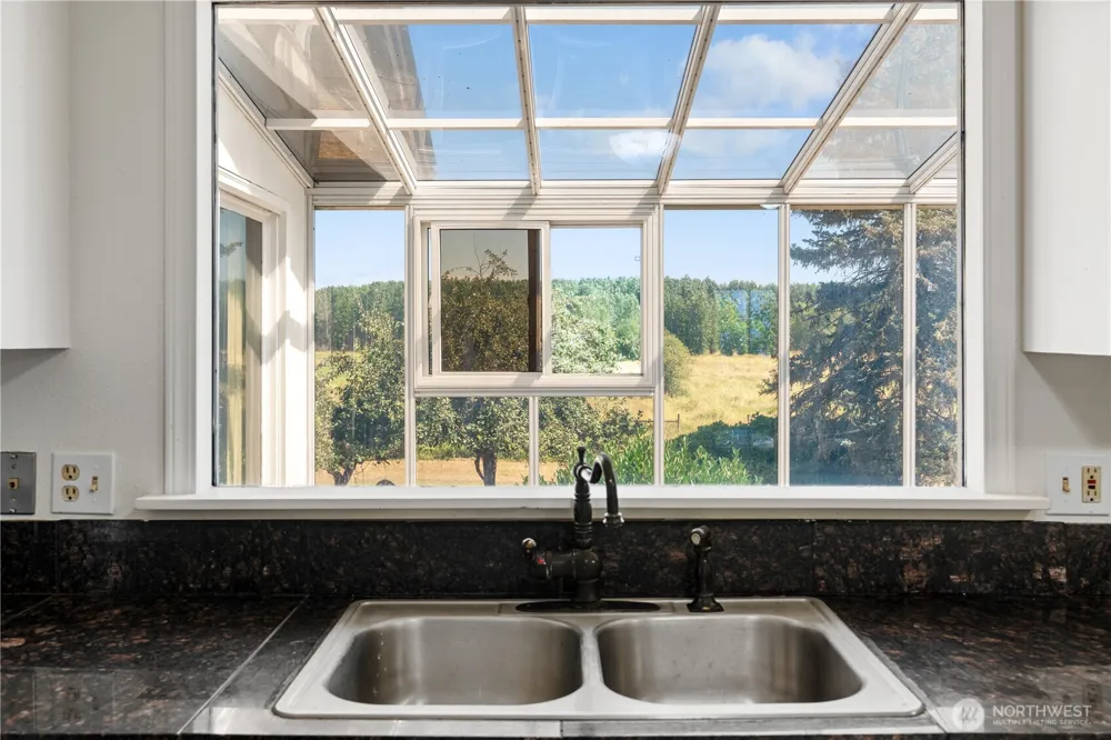 2227 S Scheuber Road Chehalis, WA 98532