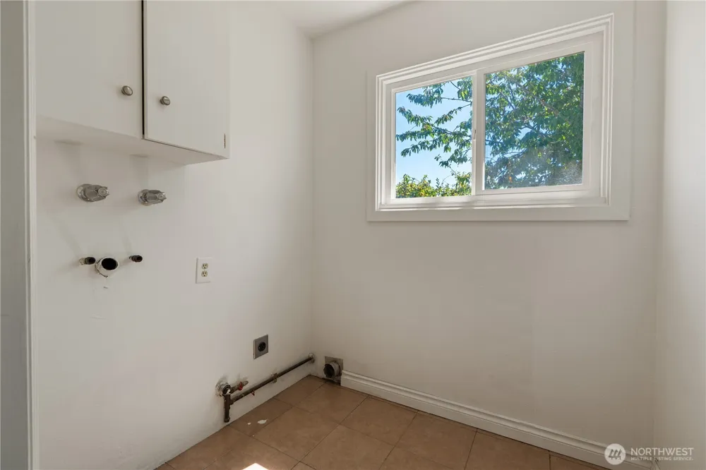 2227 S Scheuber Road Chehalis, WA 98532