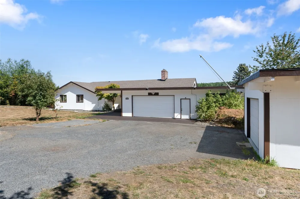 2227 S Scheuber Road Chehalis, WA 98532