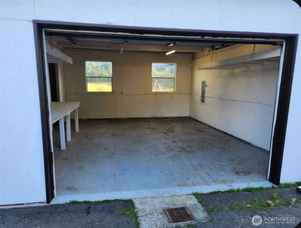 2227 S Scheuber Road Chehalis, WA 98532