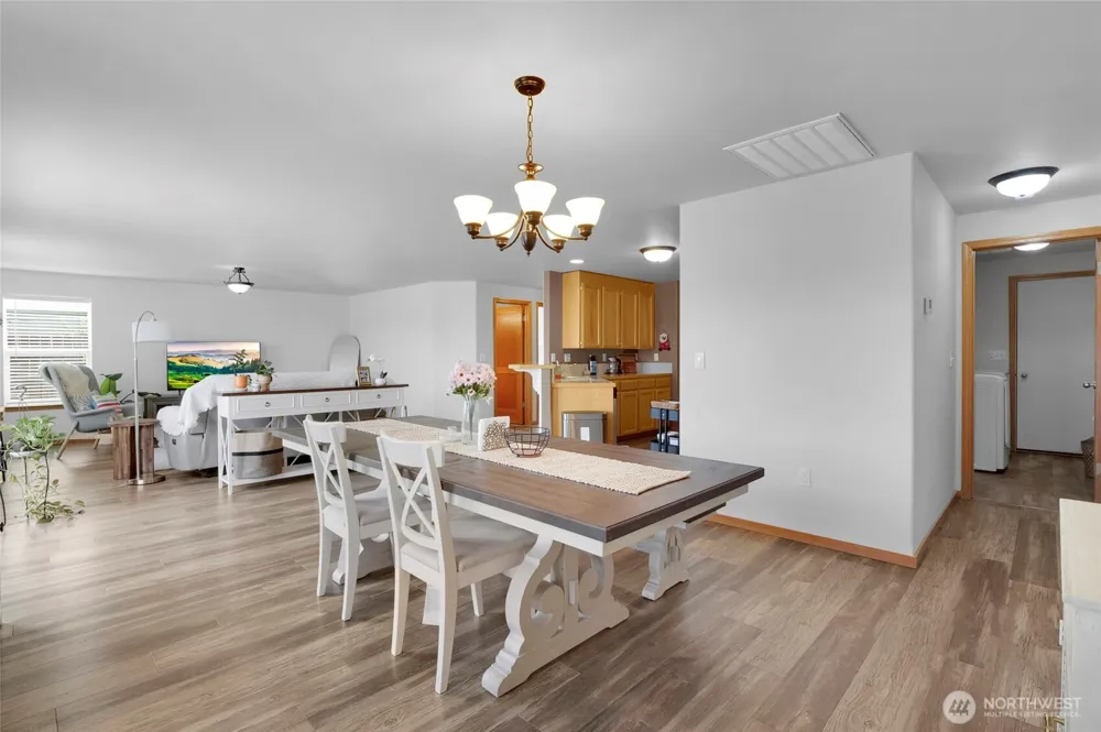 312 E Linden Avenue Moses Lake, WA 98837