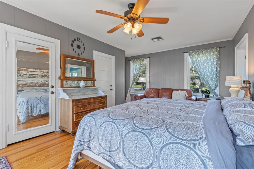 694 LAKE OTIS DRIVE SE Winter Haven, FL 33880