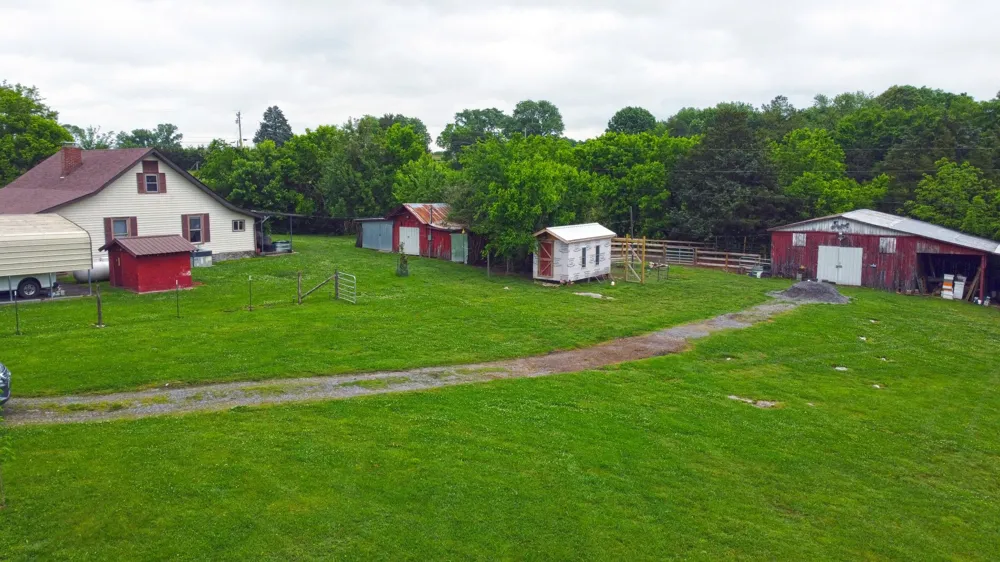 4629 SE Tater Peeler Rd Lebanon, TN 37090