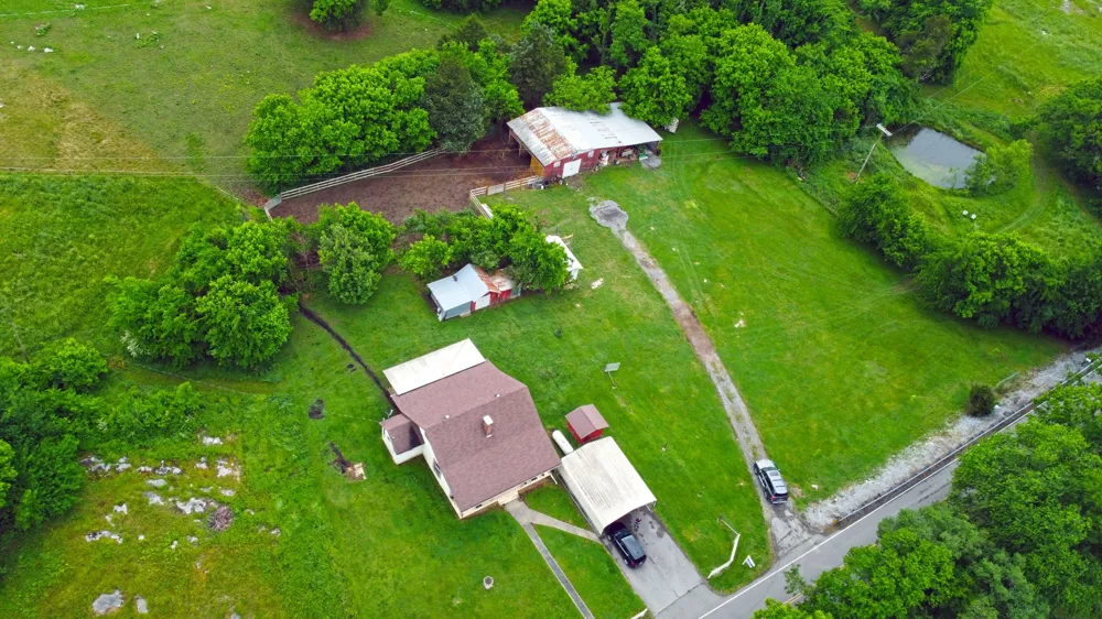 4629 SE Tater Peeler Rd Lebanon, TN 37090
