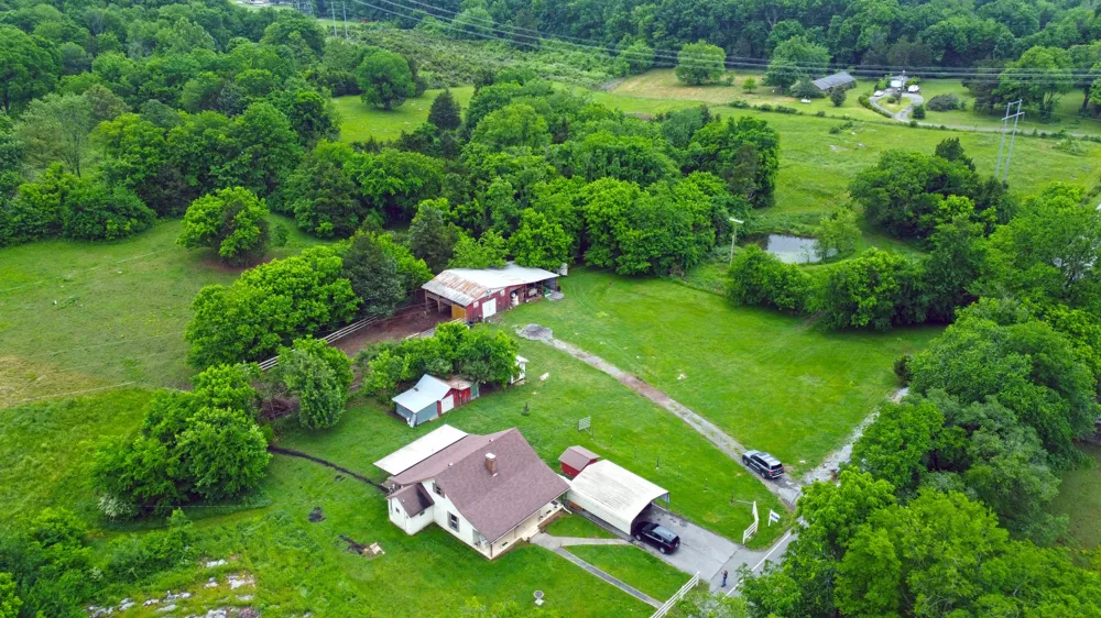 4629 SE Tater Peeler Rd Lebanon, TN 37090