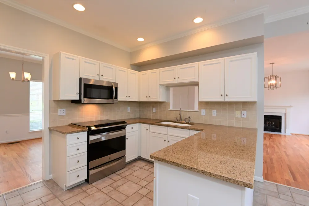 125 Golden Meadow Ln Franklin, TN 37067
