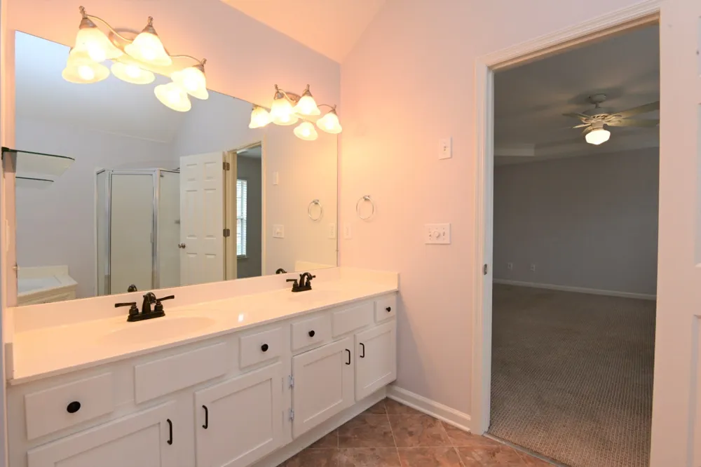 125 Golden Meadow Ln Franklin, TN 37067