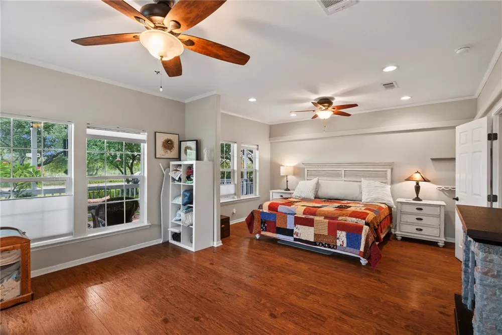 1708 W McClung Aransas Pass, TX 78336