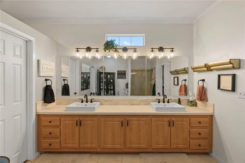 1708 W McClung Aransas Pass, TX 78336