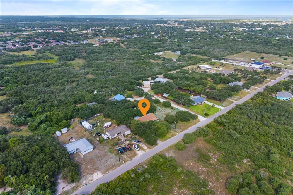 1708 W McClung Aransas Pass, TX 78336