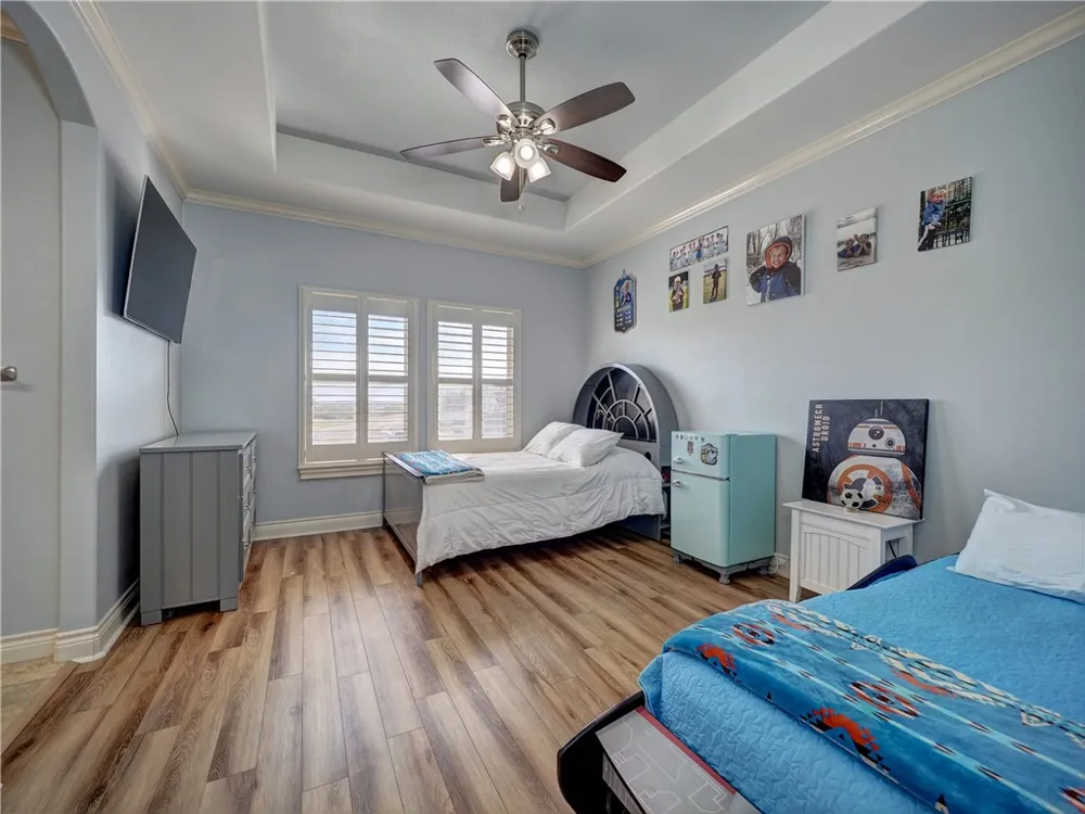 204 Black Diamond Portland, TX 78374