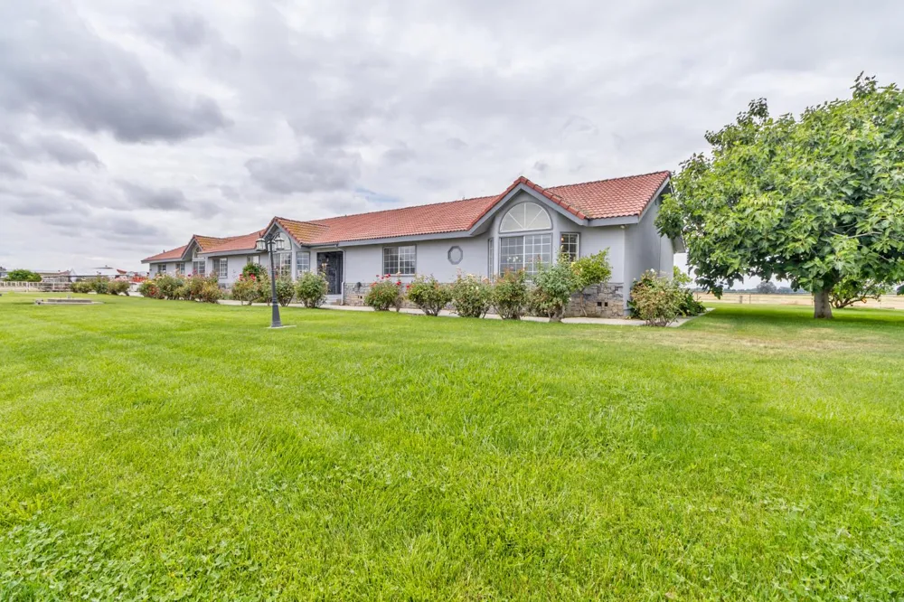 9200 Highway 41 Lemoore, CA 93245