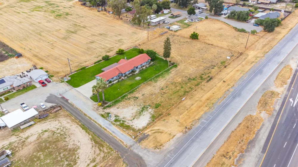 9200 Highway 41 Lemoore, CA 93245
