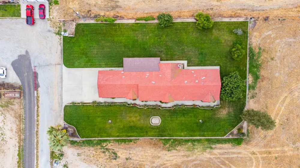 9200 Highway 41 Lemoore, CA 93245